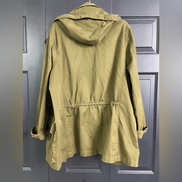 CECE by CYNTHIA STEFFE ARMY GREEN HOODED ANORAK W/ BUTTERFLY EMBROIDERY Sz 14 - Picture 7 of 8